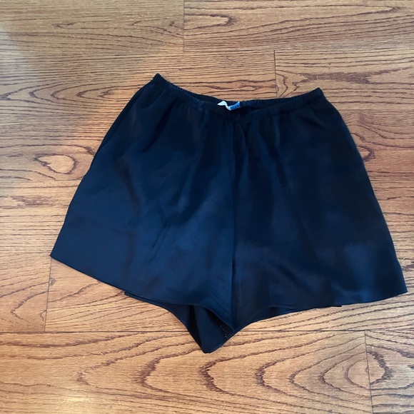 Vince silk shorts - Picture 1 of 3